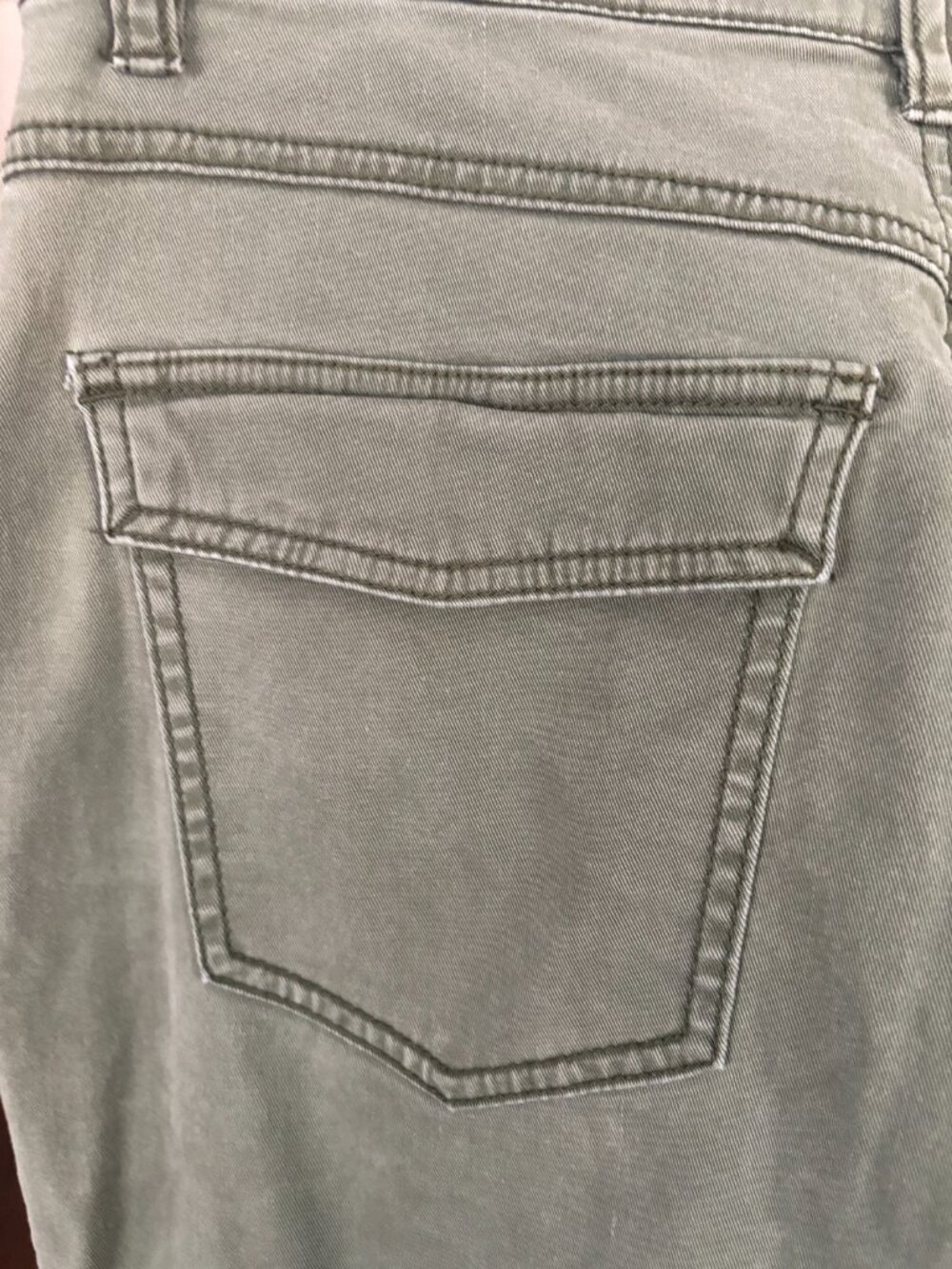 CAbi Sage Green Skinny Cargo Pants Exposed Button Fly Size 6 - Picture 8 of 10